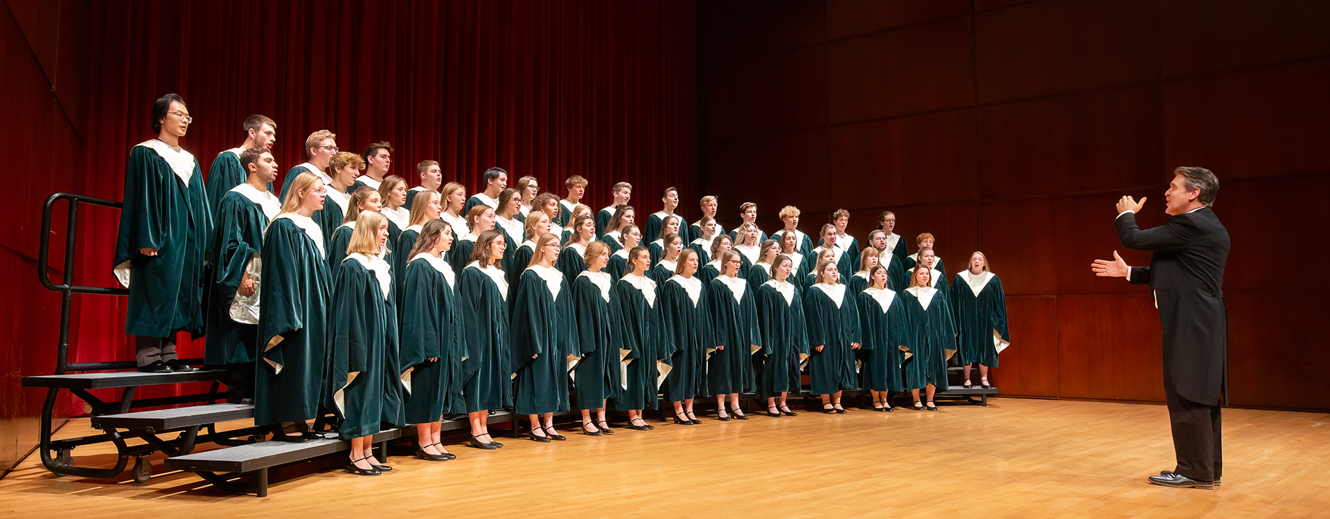 Wisconsin Lutheran Choir singing on stage